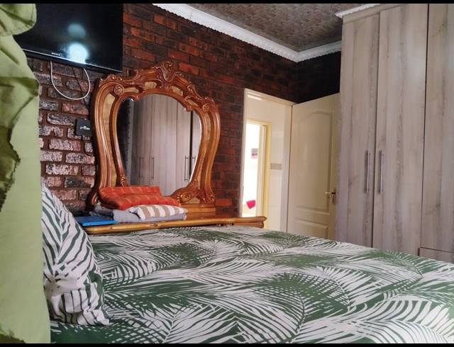 3 BEDROOM HOUSE FOR SALE IN SEBOKENG ZONE 10